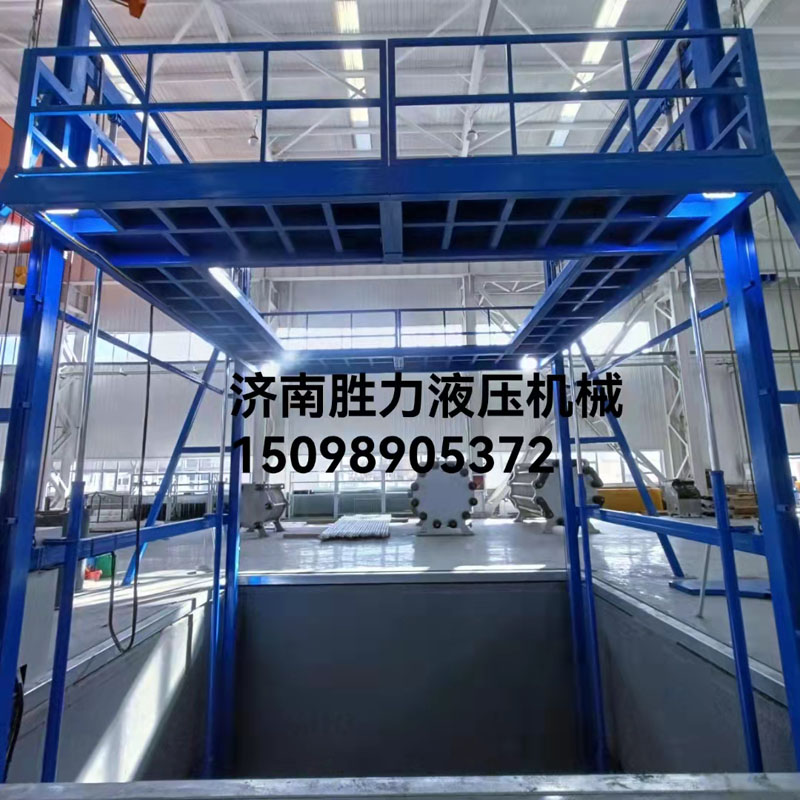 載重5噸特殊導(dǎo)軌式升降機(jī)2臺安裝完畢！